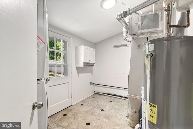 4407 MANOR HALL LN, Fairfax, VA 22033