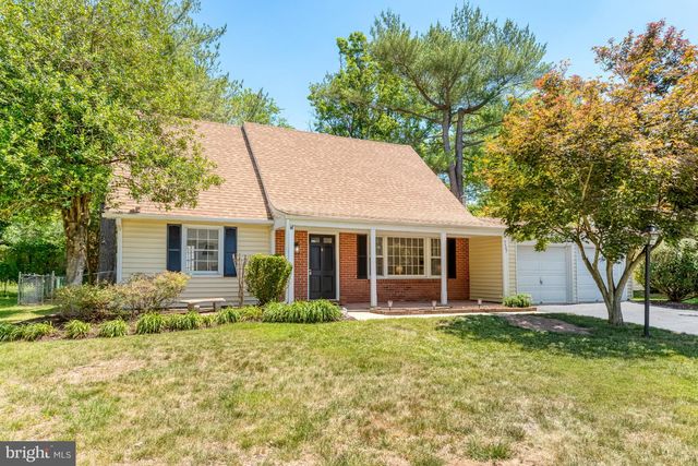 4407 MANOR HALL LN, Fairfax, VA 22033
