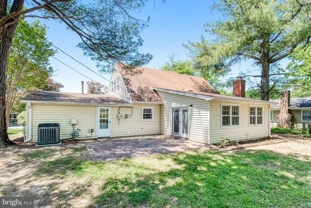 4407 MANOR HALL LN, Fairfax, VA 22033