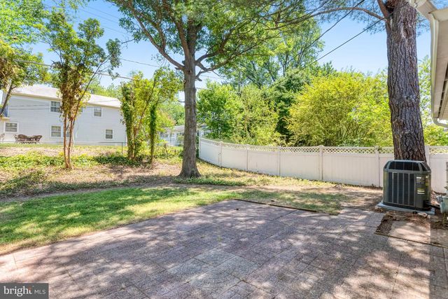 4407 MANOR HALL LN, Fairfax, VA 22033