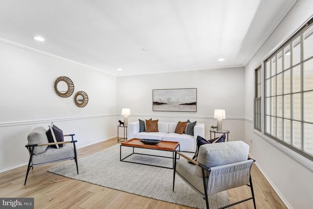 4407 MANOR HALL LN, Fairfax, VA 22033