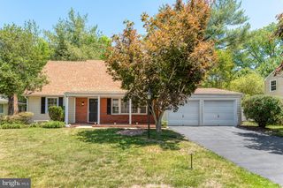 4407 MANOR HALL LN, Fairfax, VA 22033