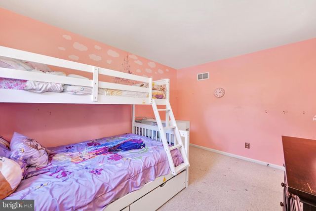 1915 WILDERNESS RD, Lancaster, PA 17603