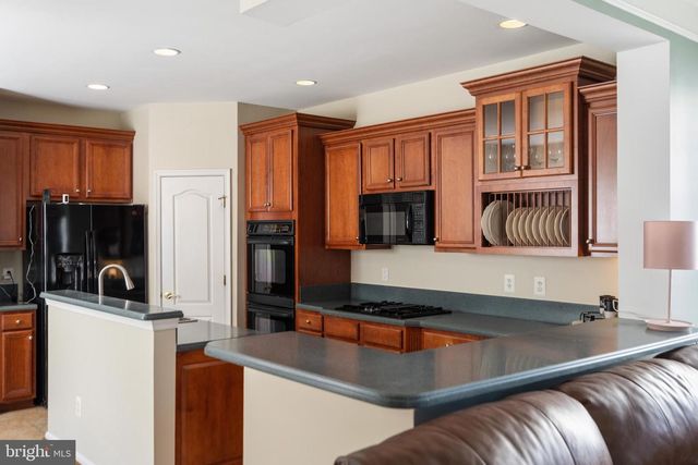 21824 WINGFOOT CT, Broadlands, VA 20148