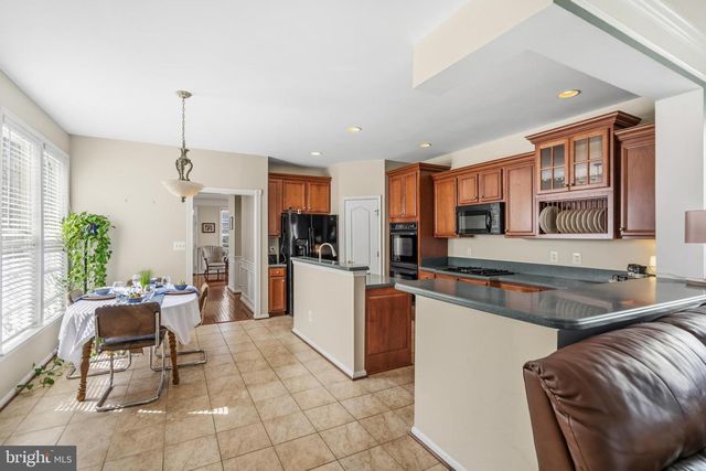 21824 WINGFOOT CT, Broadlands, VA 20148