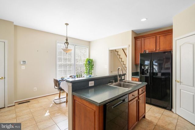 21824 WINGFOOT CT, Broadlands, VA 20148