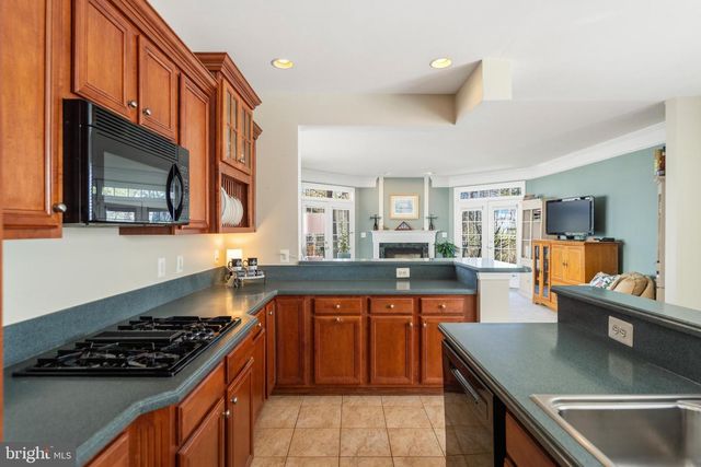 21824 WINGFOOT CT, Broadlands, VA 20148