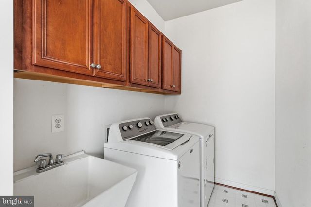 21824 WINGFOOT CT, Broadlands, VA 20148