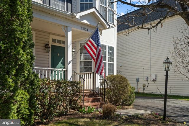 21824 WINGFOOT CT, Broadlands, VA 20148