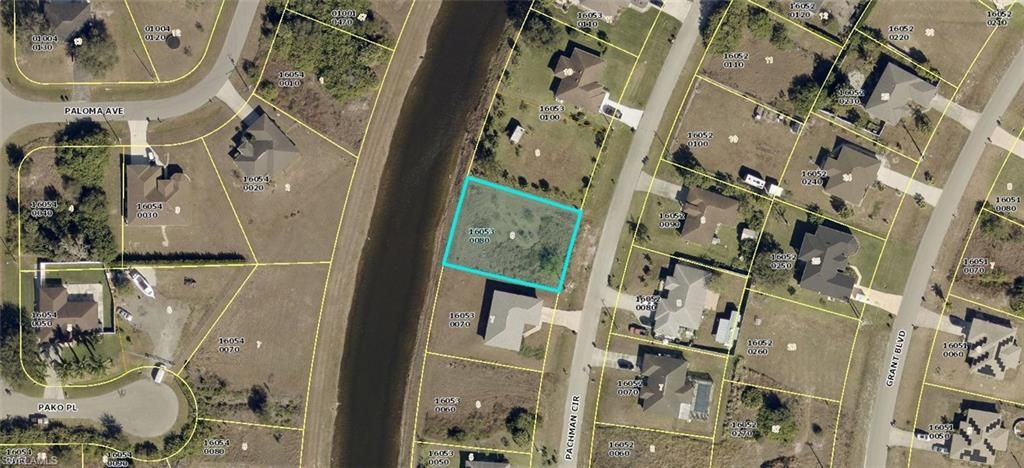 560 Pachman CIR, LEHIGH ACRES, FL 33974 — exterior