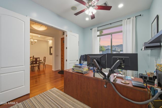 1516 E South Mountain Avenue, Phoenix, AZ 85042