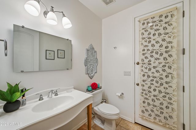 1516 E South Mountain Avenue, Phoenix, AZ 85042