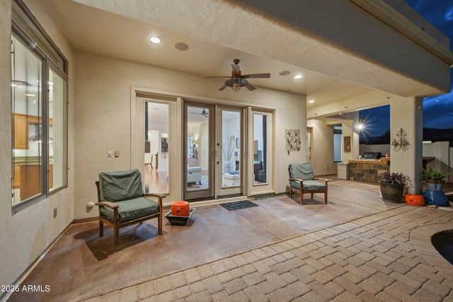 1516 E South Mountain Avenue, Phoenix, AZ 85042