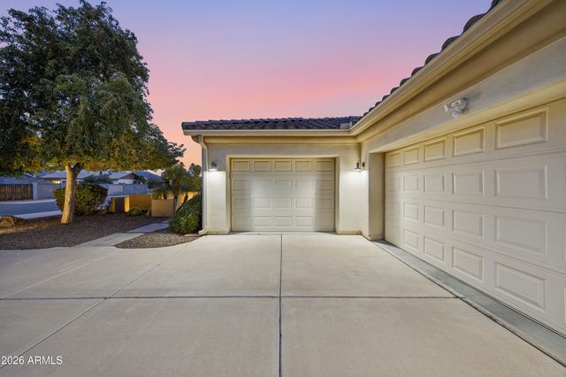 1516 E South Mountain Avenue, Phoenix, AZ 85042