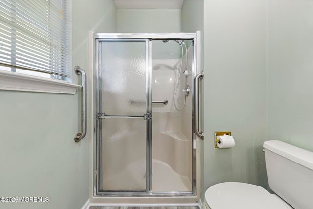 108 Robin Lane, Barnegat, NJ 08005