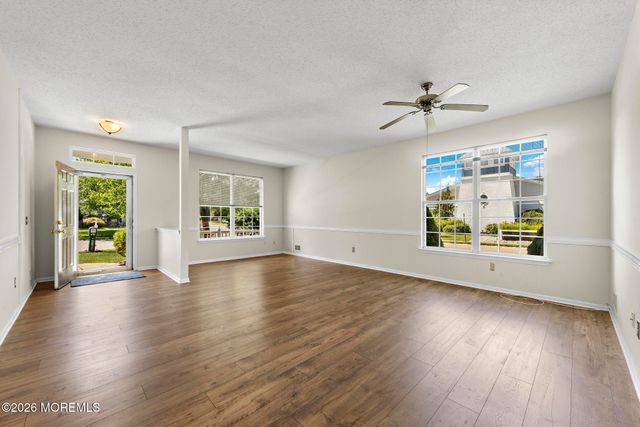 108 Robin Lane, Barnegat, NJ 08005