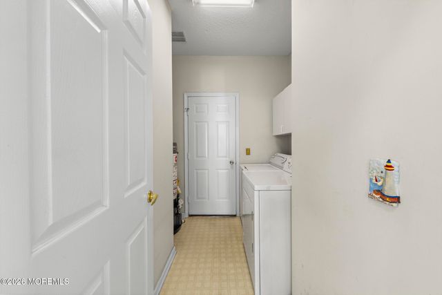 108 Robin Lane, Barnegat, NJ 08005