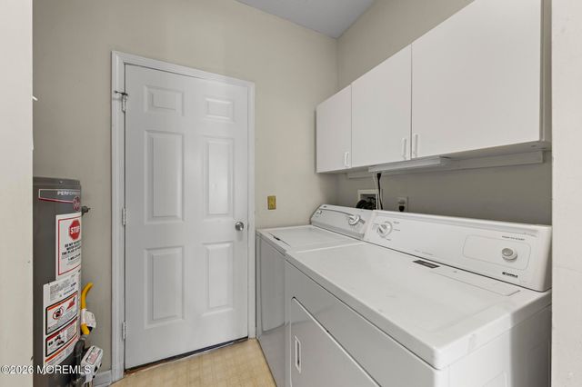 108 Robin Lane, Barnegat, NJ 08005