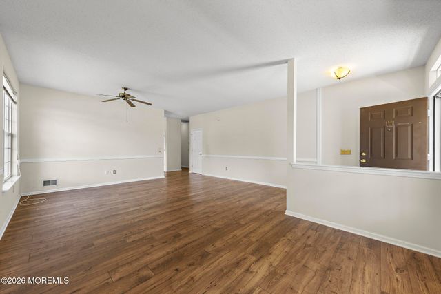 108 Robin Lane, Barnegat, NJ 08005