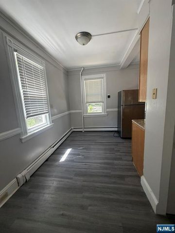 41 Outlook Avenue, Hawthorne, NJ 07506