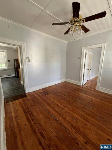 41 Outlook Avenue, Hawthorne, NJ 07506