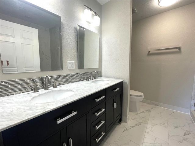 19 SE 3rd Ave 16, Hallandale Beach, FL 33009
