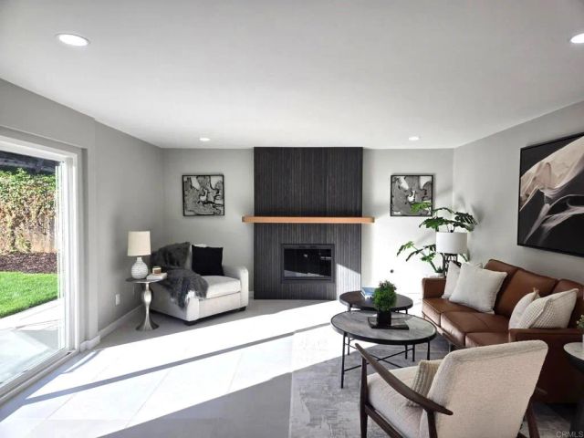 2755 Victoria Avenue, Carlsbad, CA 92010