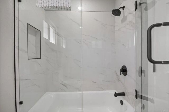 2755 Victoria Avenue, Carlsbad, CA 92010