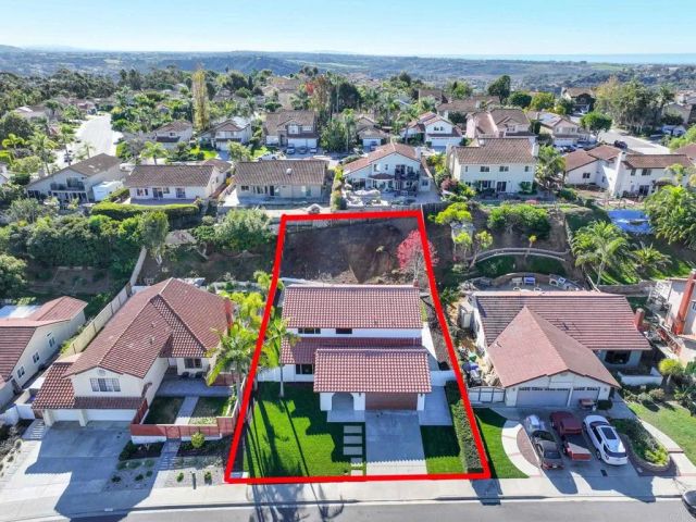 2755 Victoria Avenue, Carlsbad, CA 92010