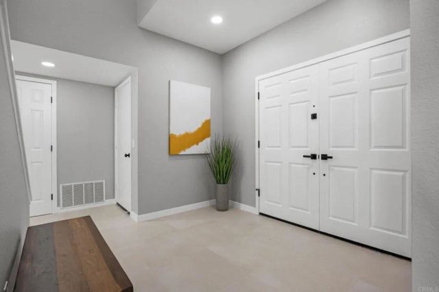 2755 Victoria Avenue, Carlsbad, CA 92010