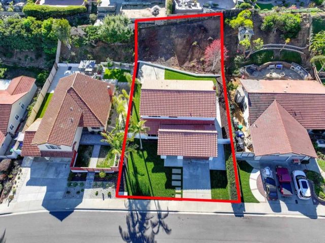 2755 Victoria Avenue, Carlsbad, CA 92010