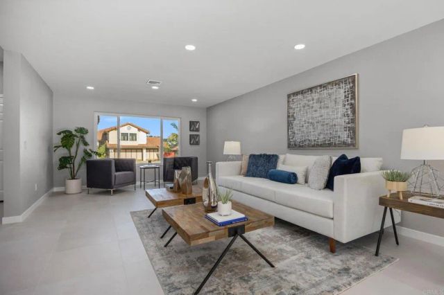 2755 Victoria Avenue, Carlsbad, CA 92010