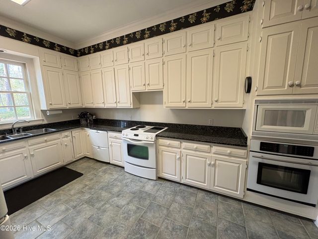 214 Alderson Road, Washington, NC 27889