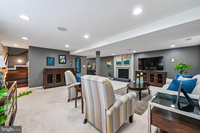 8324 THE MIDWAY, Annandale, VA 22003