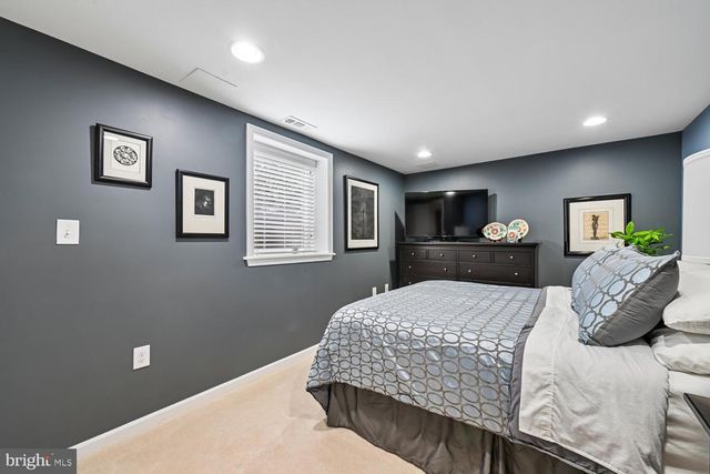 8324 THE MIDWAY, Annandale, VA 22003