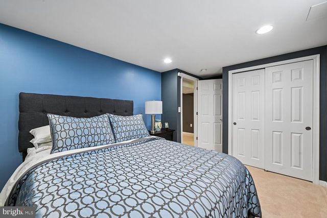 8324 THE MIDWAY, Annandale, VA 22003