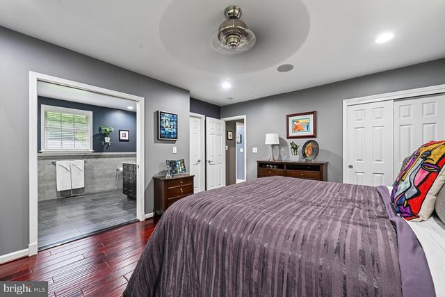 8324 THE MIDWAY, Annandale, VA 22003