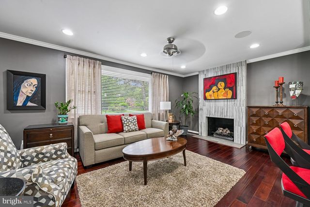 8324 THE MIDWAY, Annandale, VA 22003