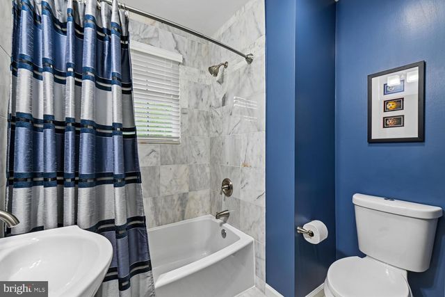 8324 THE MIDWAY, Annandale, VA 22003