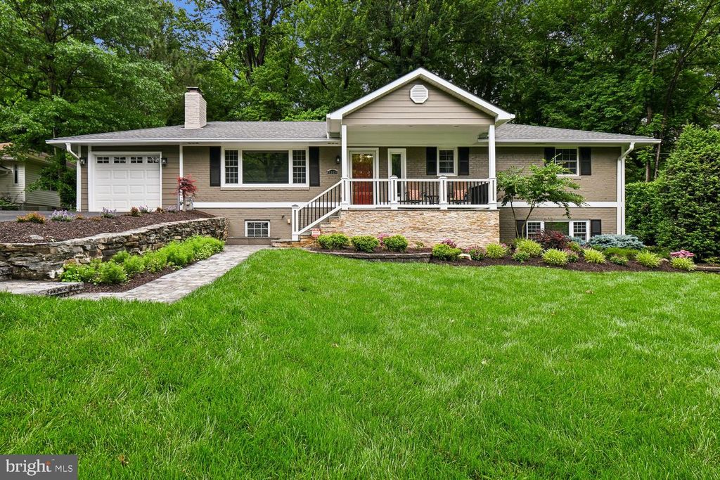 8324 THE MIDWAY, Annandale, VA 22003