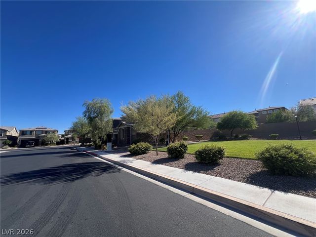 6322 Arcade Fire Street, Las Vegas, NV 89113