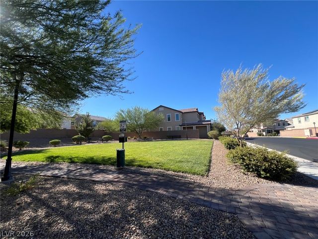 6322 Arcade Fire Street, Las Vegas, NV 89113