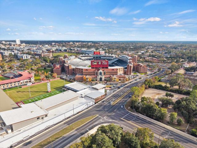 215 EDWARDS Street, Tallahassee, FL 32304