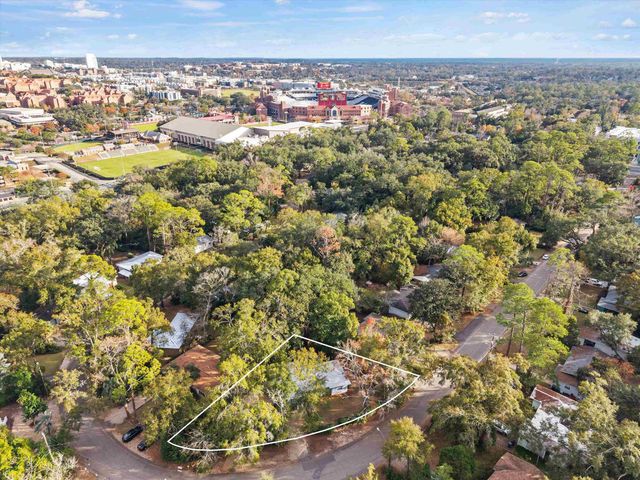 215 EDWARDS Street, Tallahassee, FL 32304