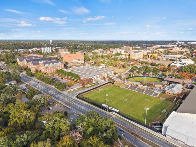 215 EDWARDS Street, Tallahassee, FL 32304