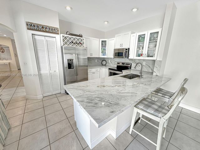 4100 Fern Forest Rd, Cooper City, FL 33026