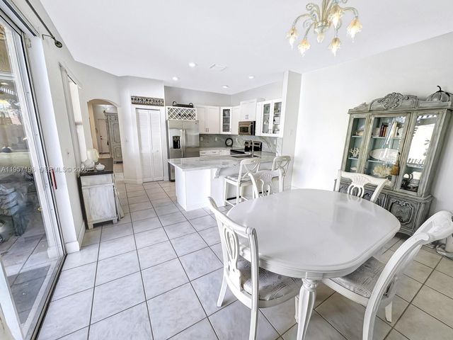 4100 Fern Forest Rd, Cooper City, FL 33026