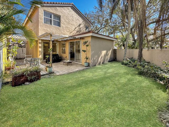 4100 Fern Forest Rd, Cooper City, FL 33026