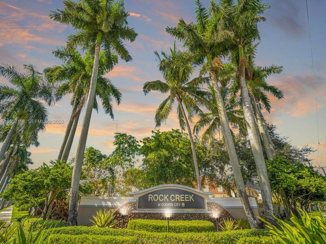 4100 Fern Forest Rd, Cooper City, FL 33026