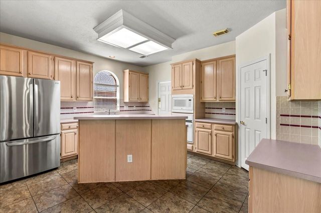 3122 Woodcreek Glen Lane, Houston, TX 77073
